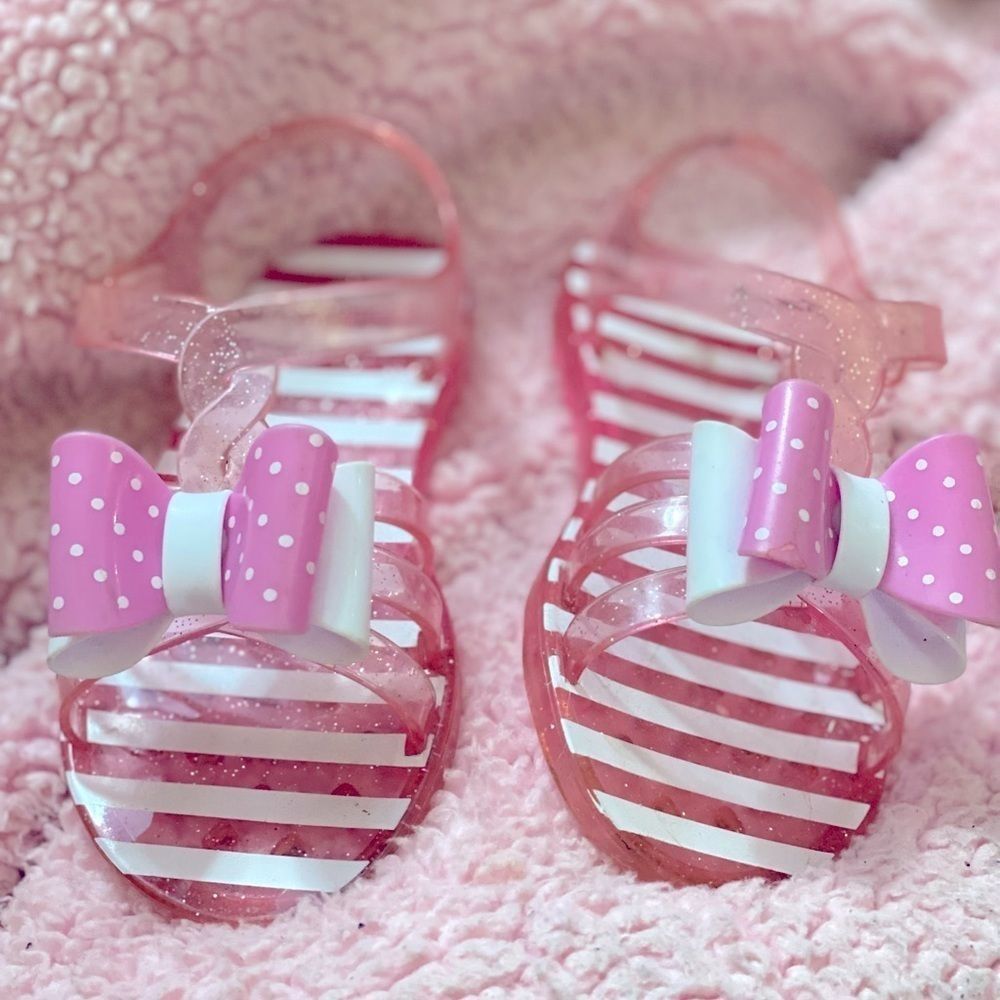 Girls Beach Shoes Sz 10